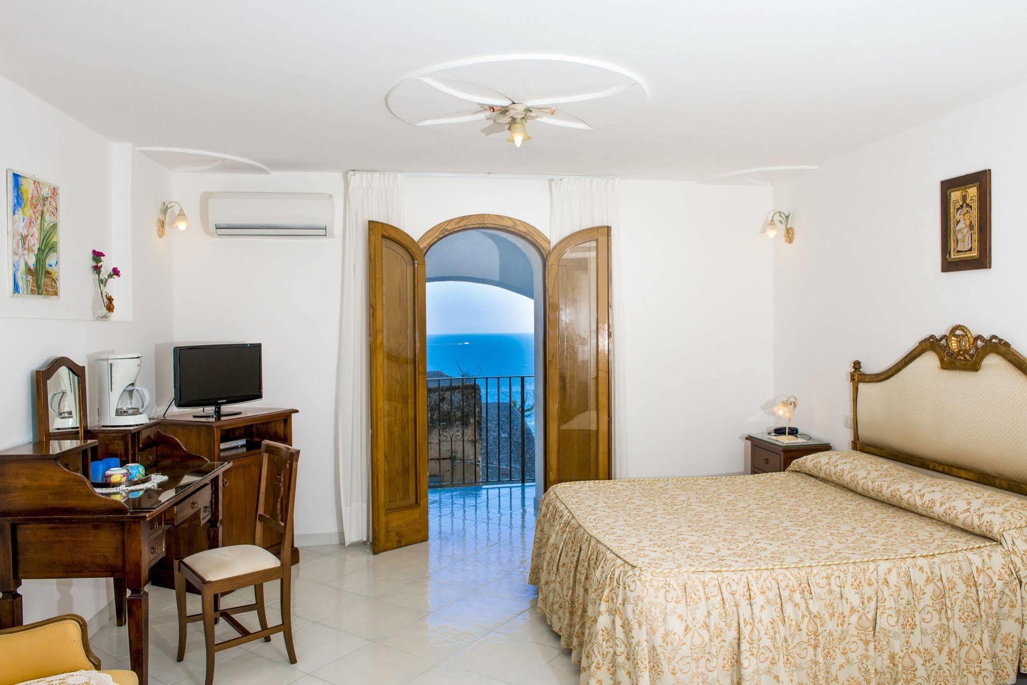 Aparthotel La Rosa Dei Venti Positano Exterior foto